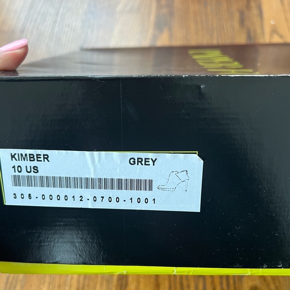 Paper Fox Grey Booties - Picture 9 of 9